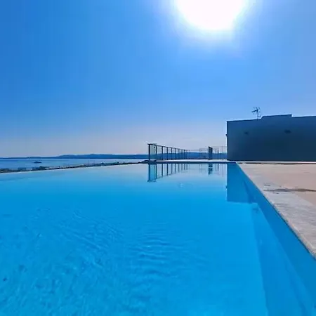 Διαμέρισμα Luxurious - Pool With Sea View Saint-Laurent-du-Var